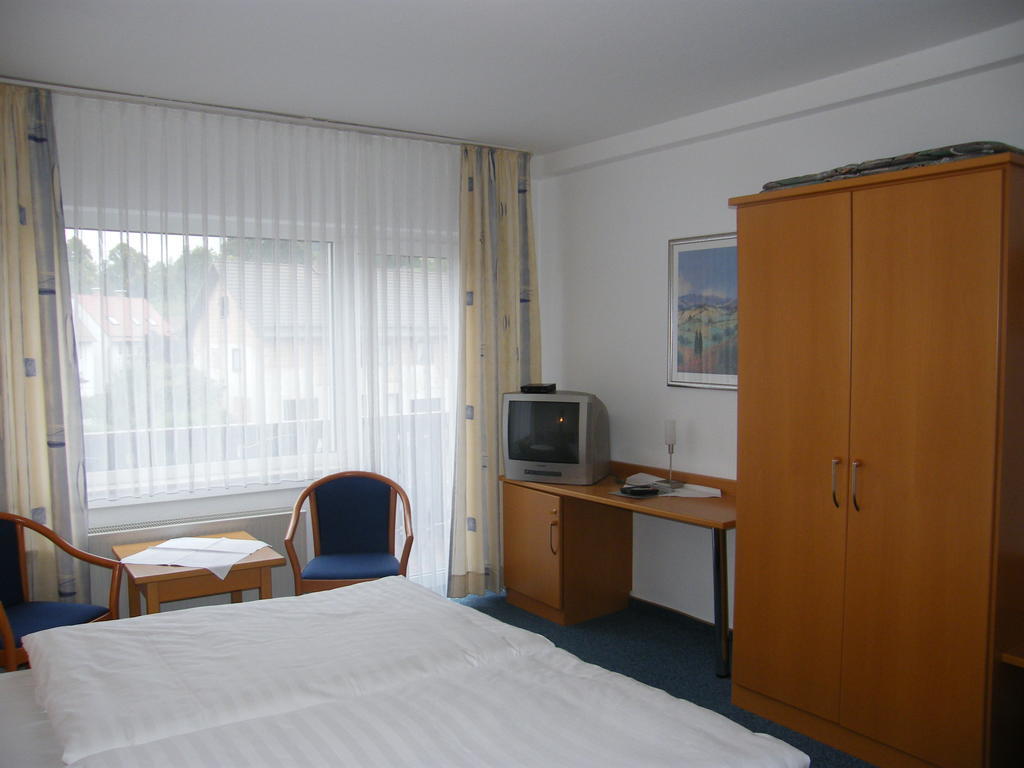 Gasthaus Hotel Pfeifferling Wolfhagen Room photo
